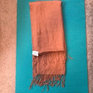 H&M rose colored scarf